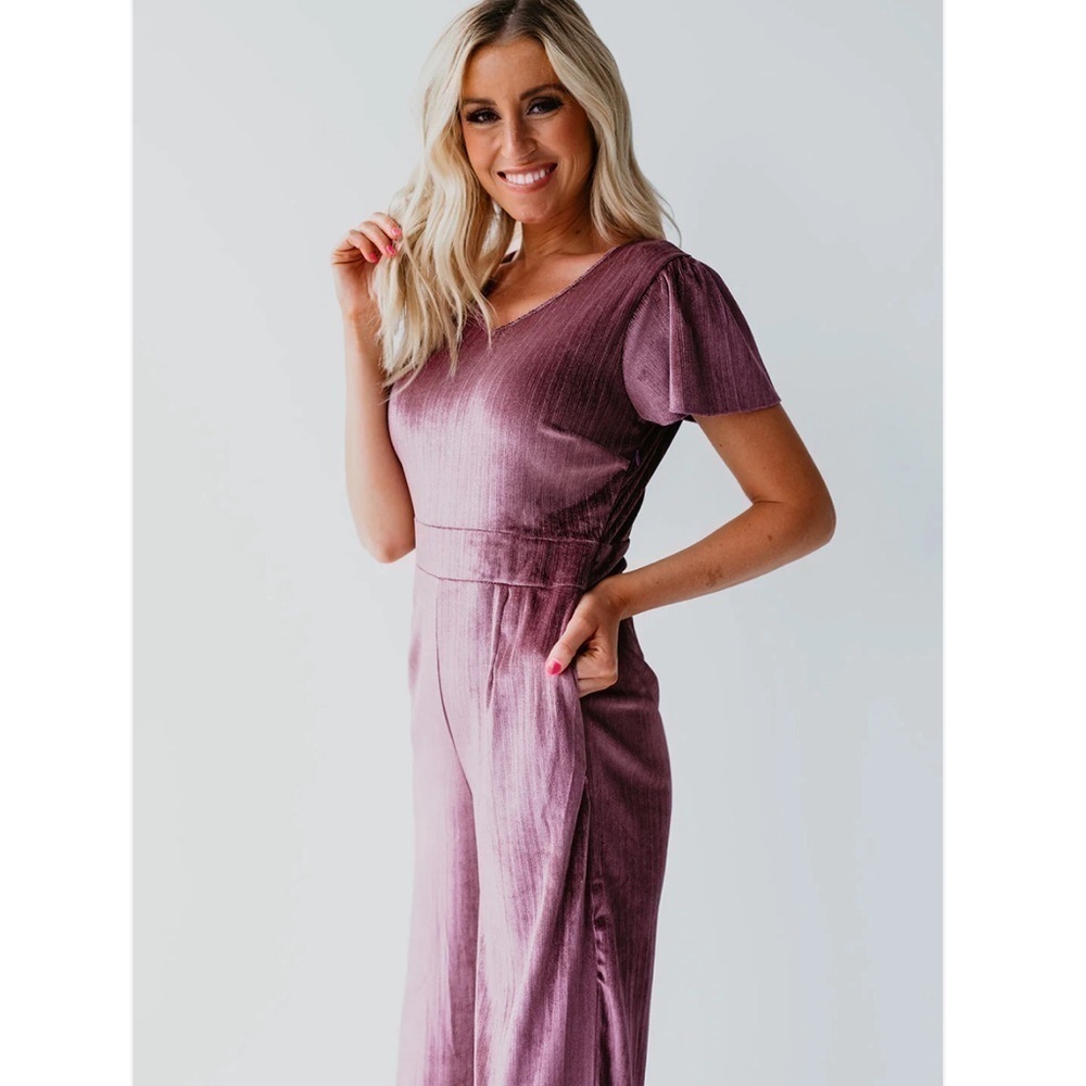 HAYDEN The Lights Downtown Jumpsuit in Lilac Size L